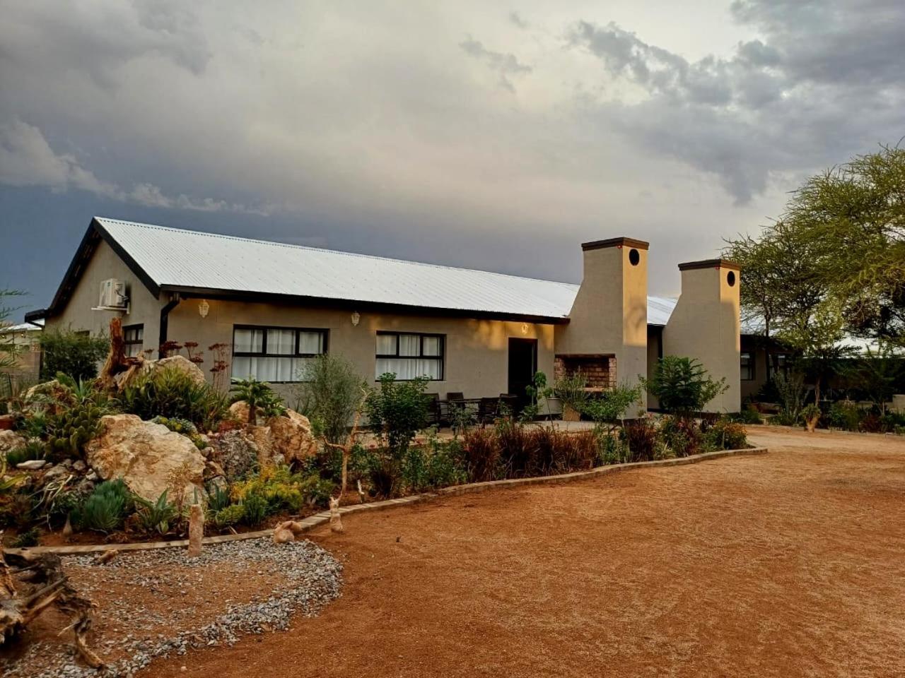 Knowhere Selfcatering Unit 1 Na Omaruru Exterior foto